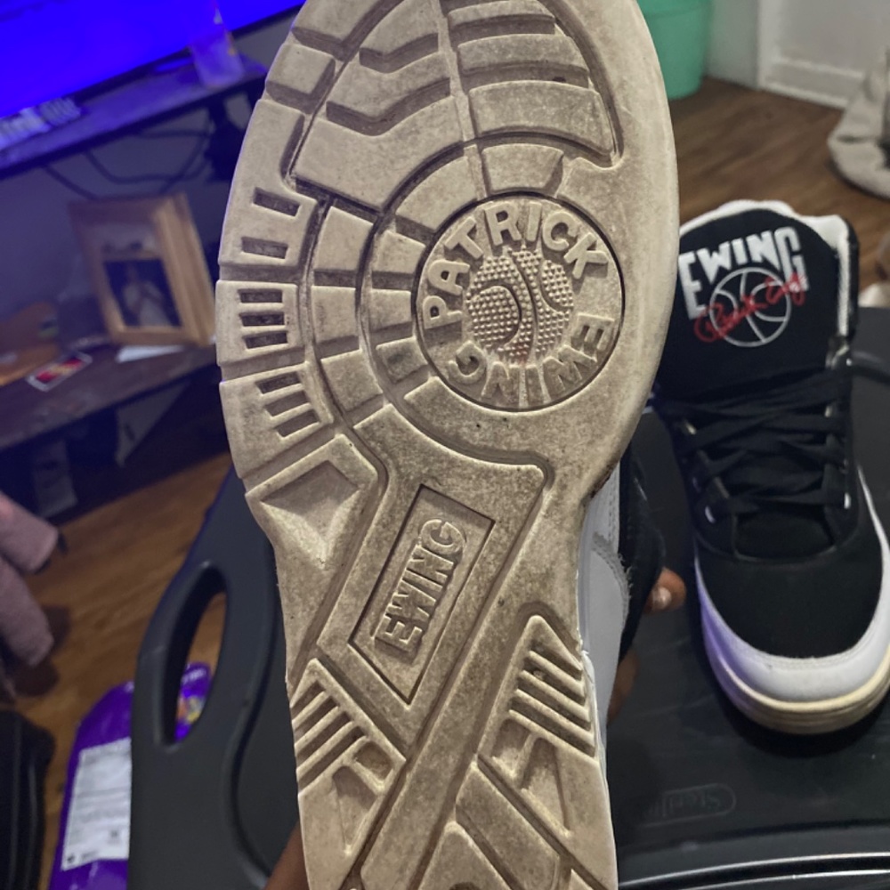 Patrick Ewing - image 4